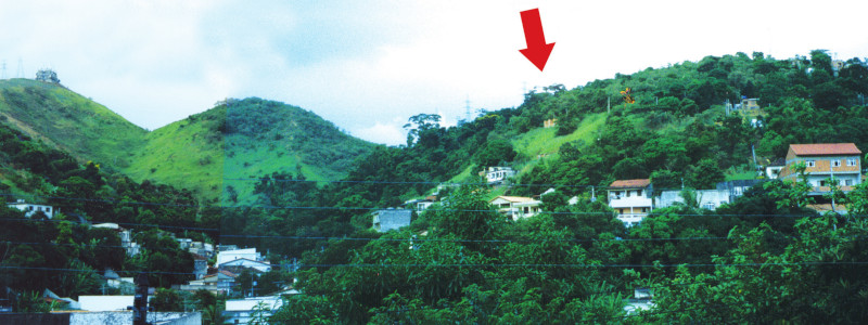 Approximate Clearing Location โ Lead Masks Case Approximate location of the clearing on Morro do Vintรฉm associated with the 1966 Lead Masks Case, marked by a red arrow.